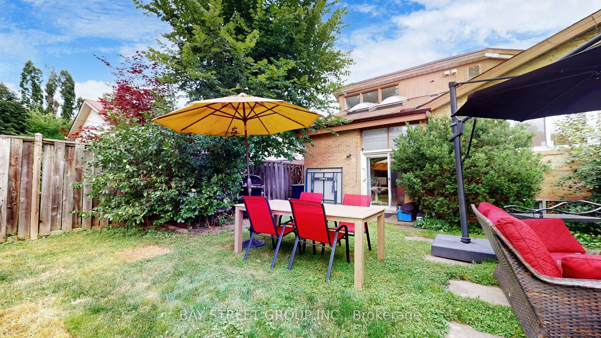 4 Marshfield Court photo 35