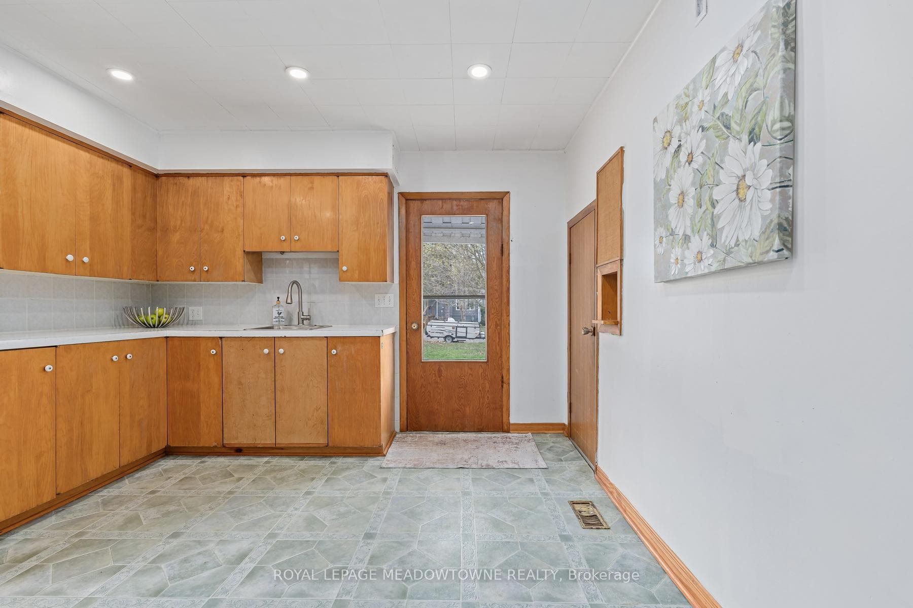 1442 Mill Street photo 8