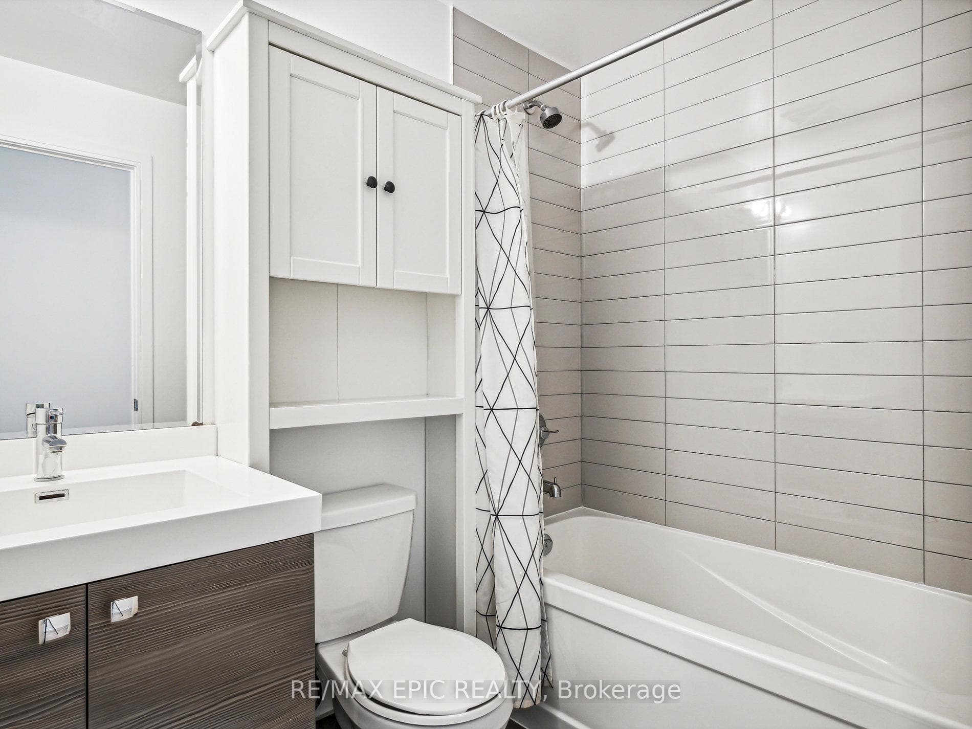 621 Sheppard Avenue Unit 301 photo 21
