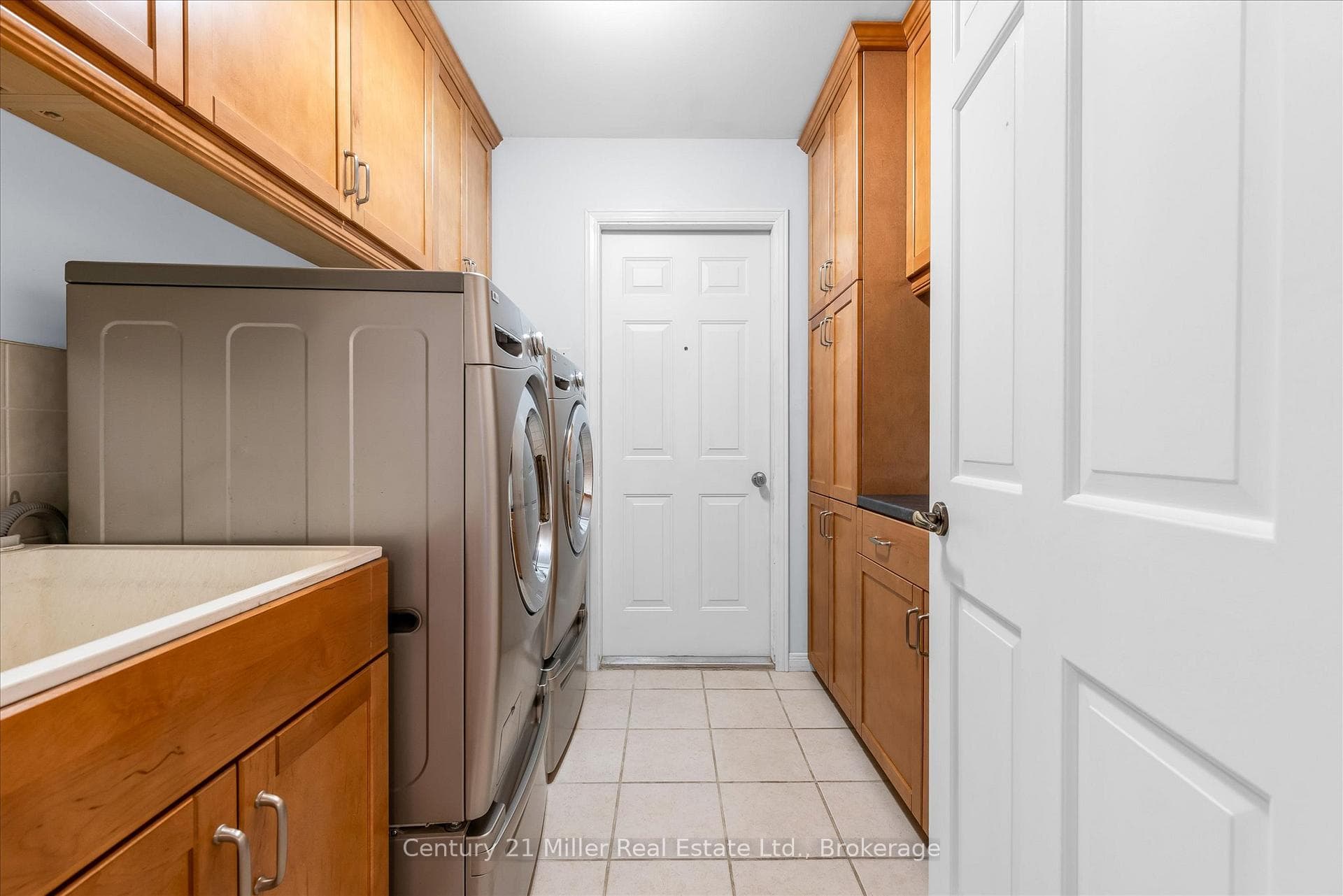 1482 Caulder Drive photo 8