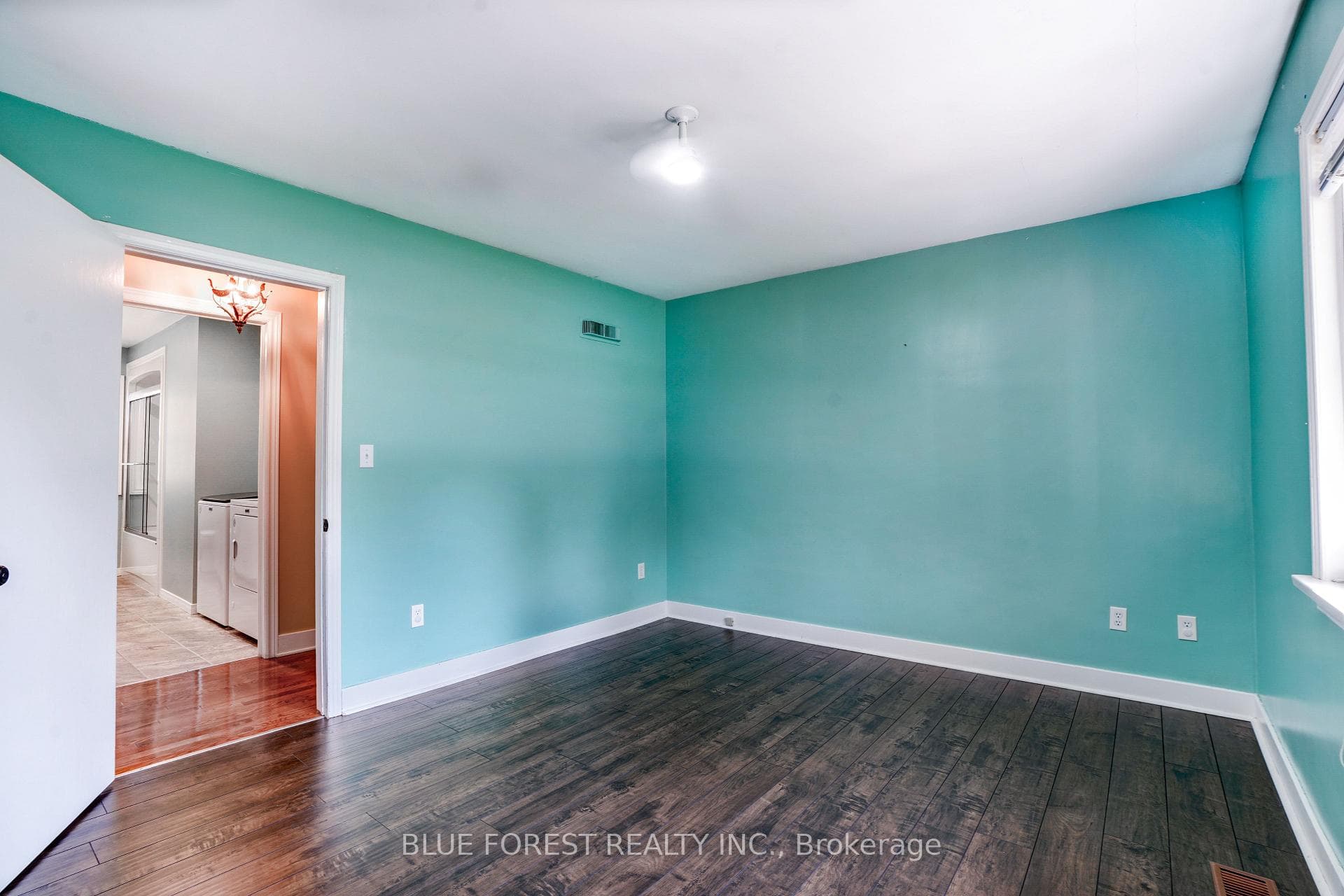 151 GRAHAM Road photo 29