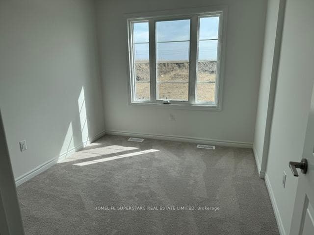 20 Reigate Avenue photo 11