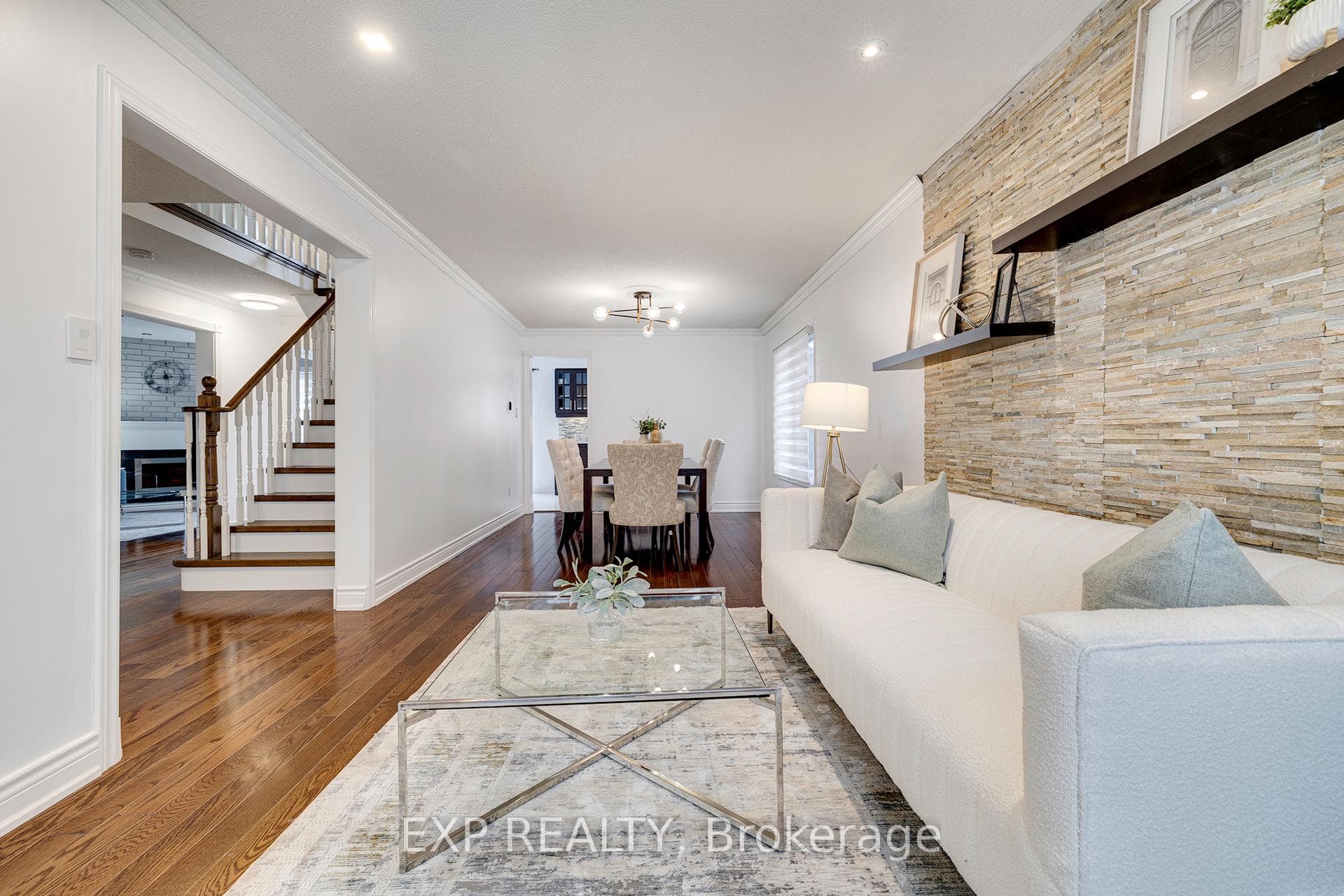 32 Dunbarton Court photo 7