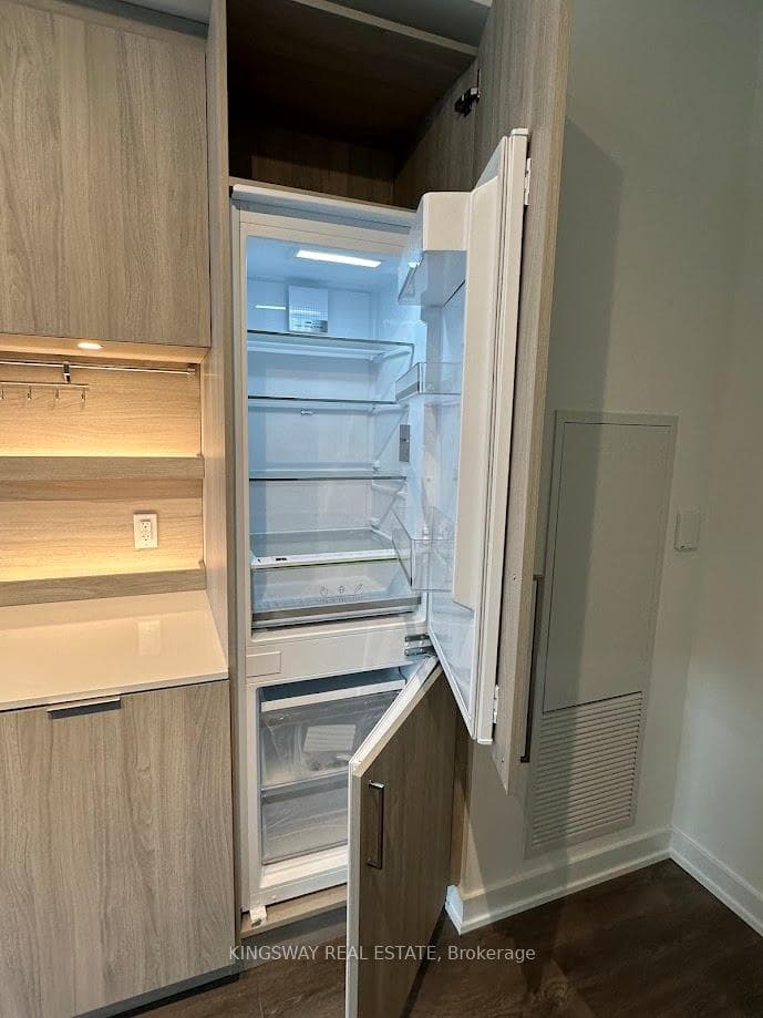 28 Ann Street Unit 610 photo 10