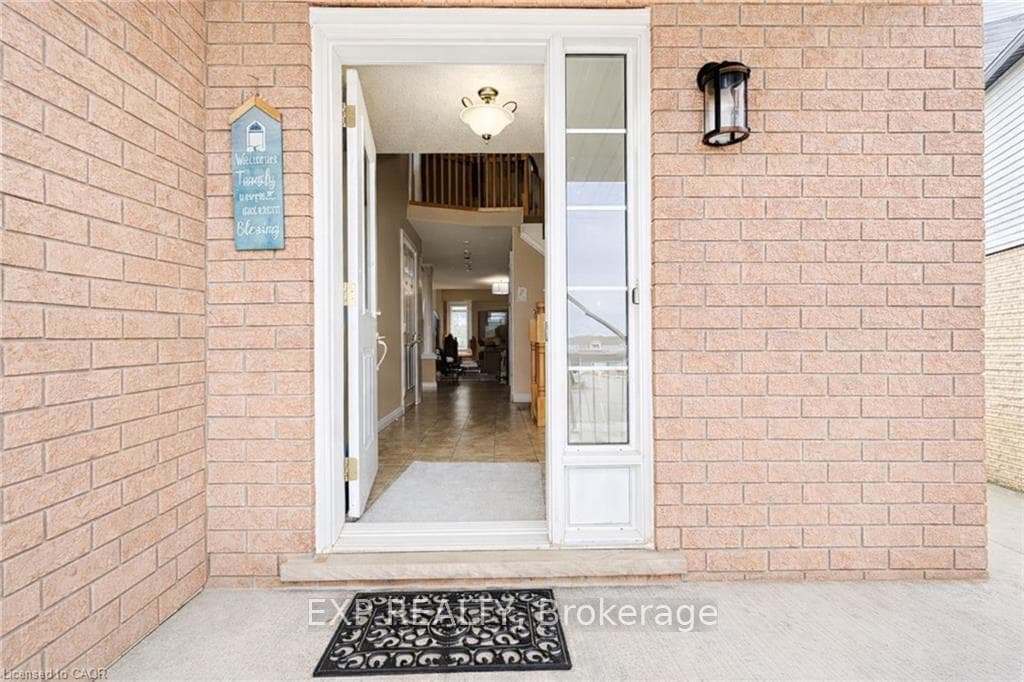 240 PURPLE SAGE Crescent Unit Upper photo 3