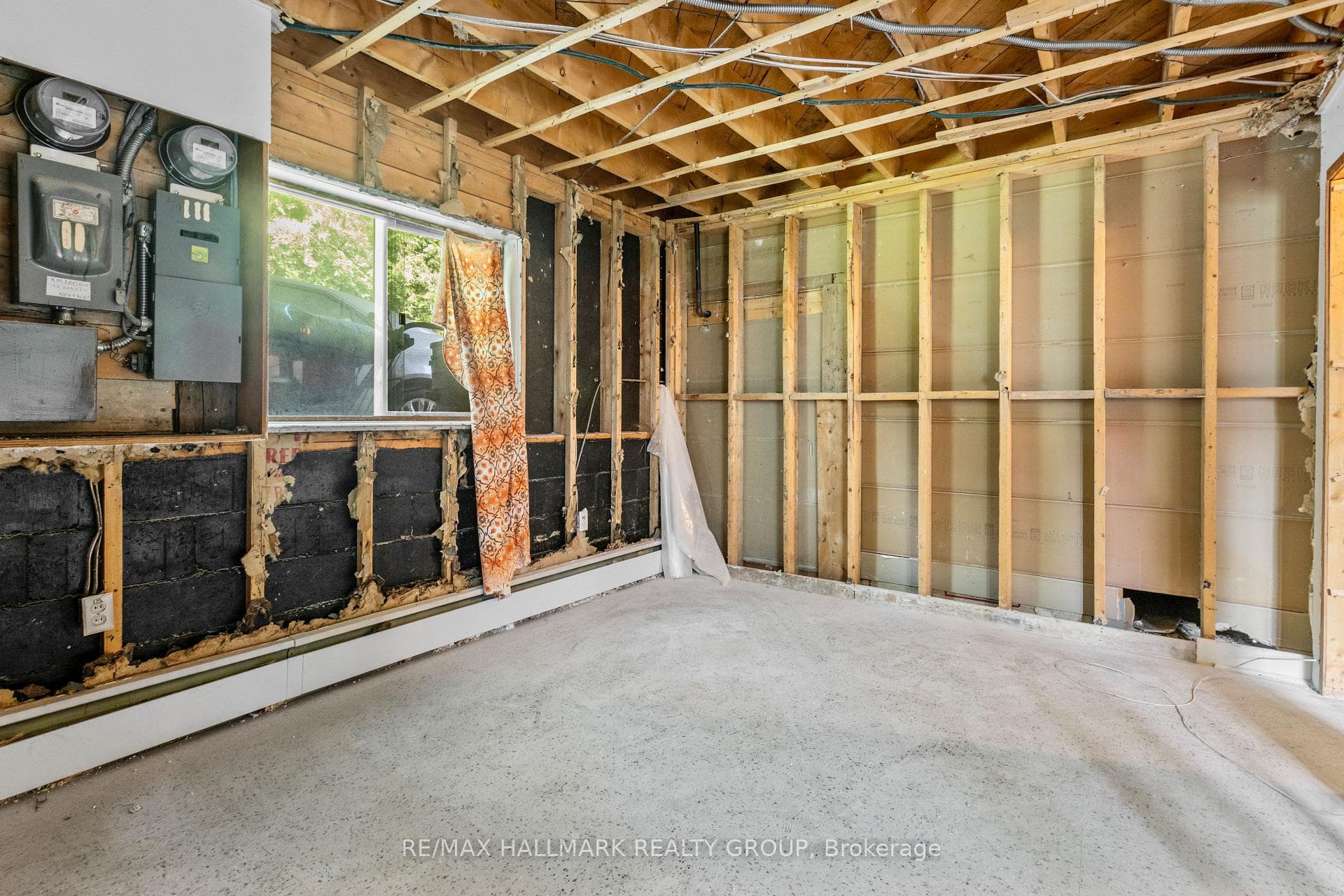 492 Vernon Avenue photo 21
