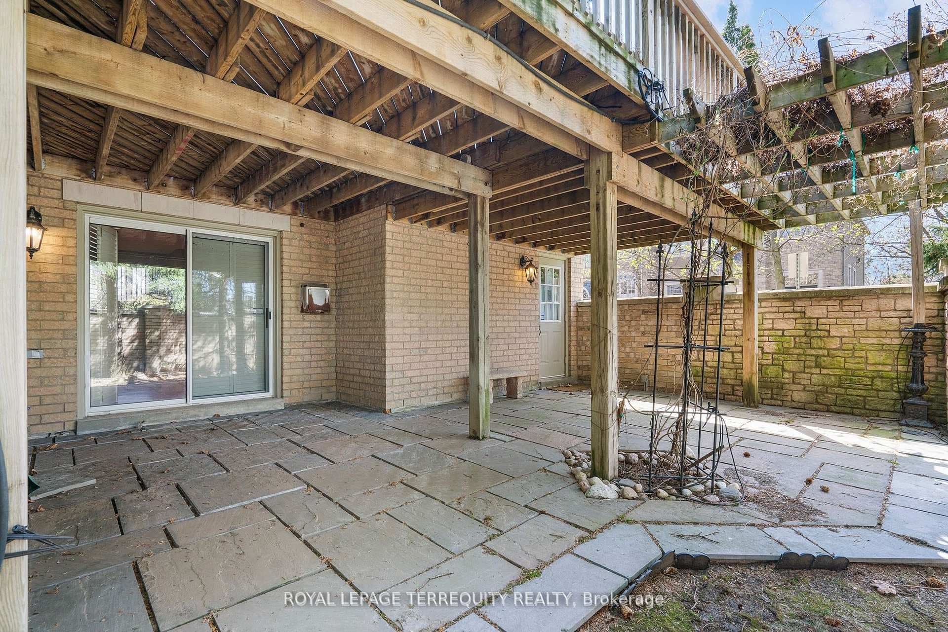 197 La Rose Avenue Unit 18 photo 26