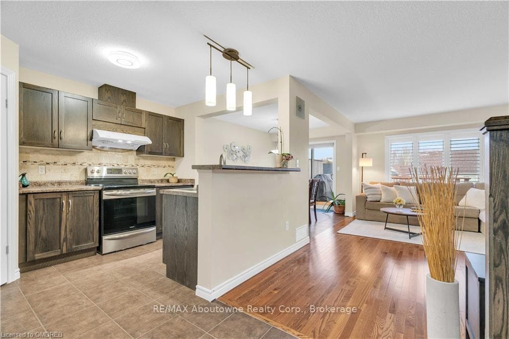 91 CURZON CRESCENT N/A photo 11