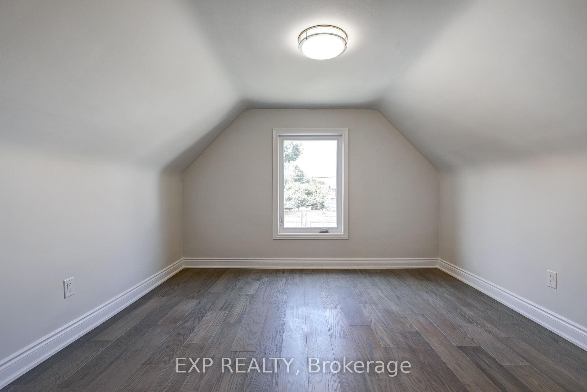 432 Mortimer Avenue Unit Main photo 11