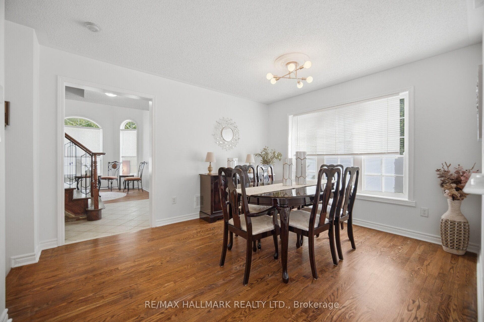 641 Marley Crescent photo 3