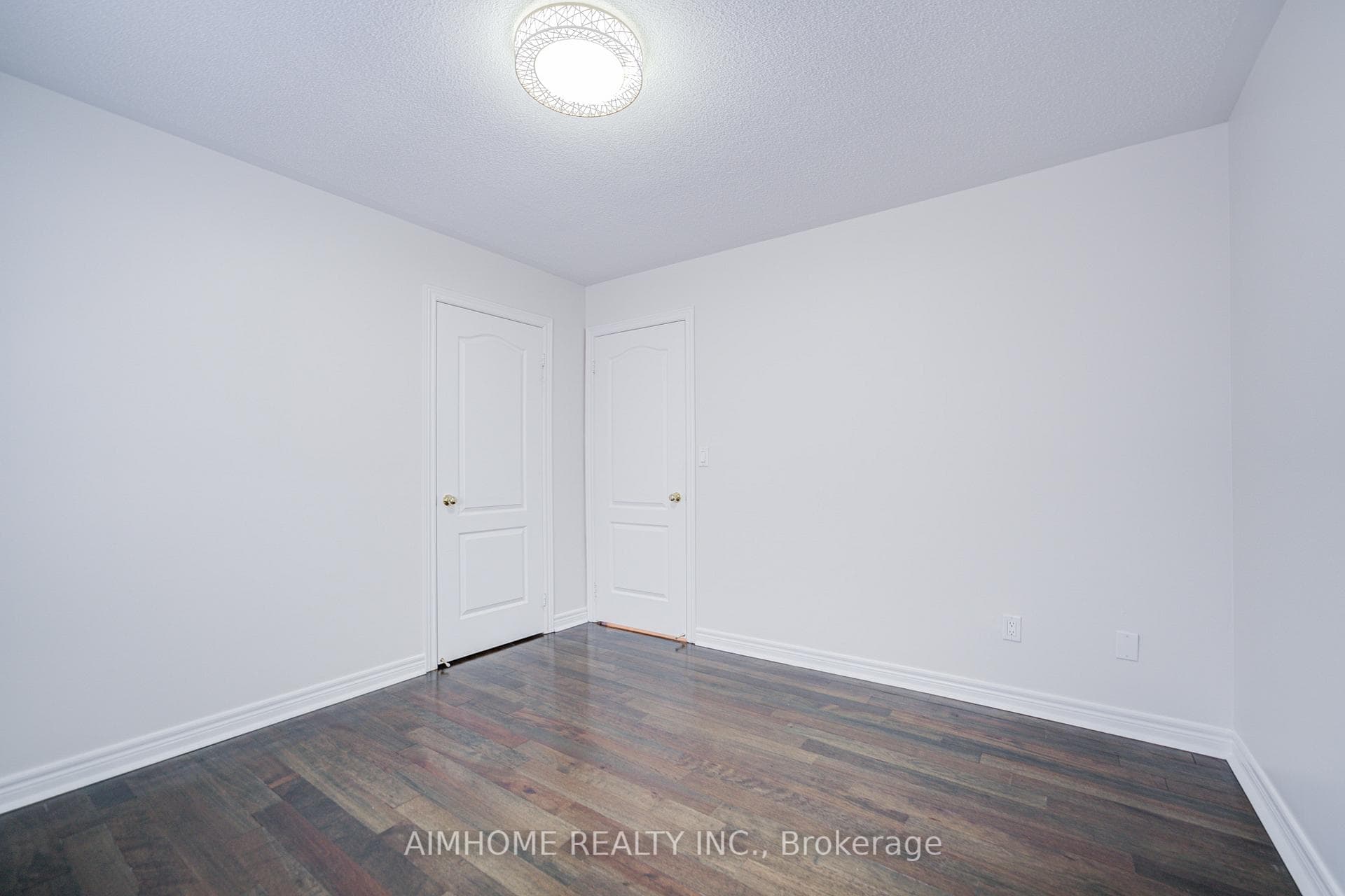415 Peter Rupert Avenue photo 31