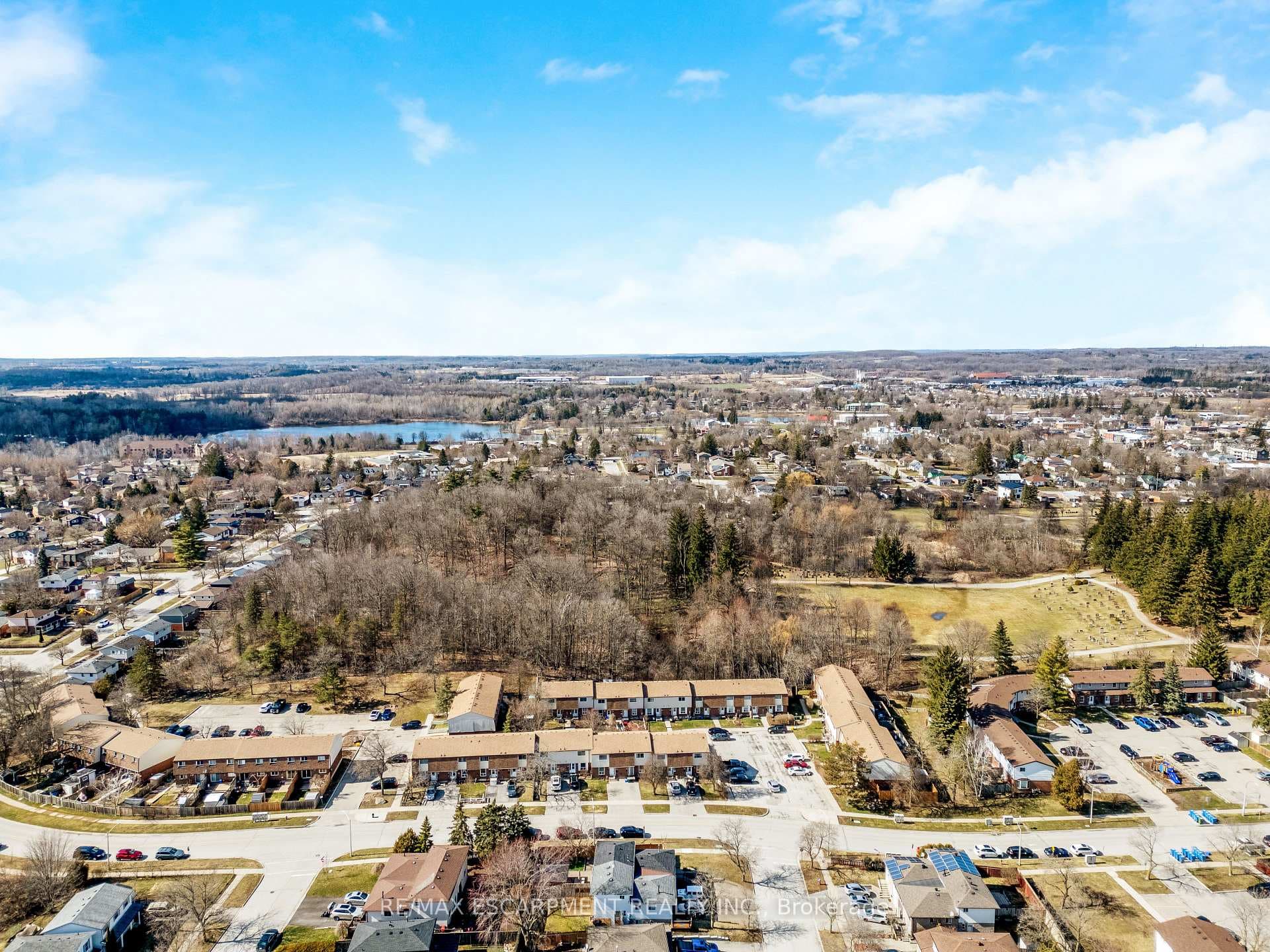 165 Kingham Road photo 40