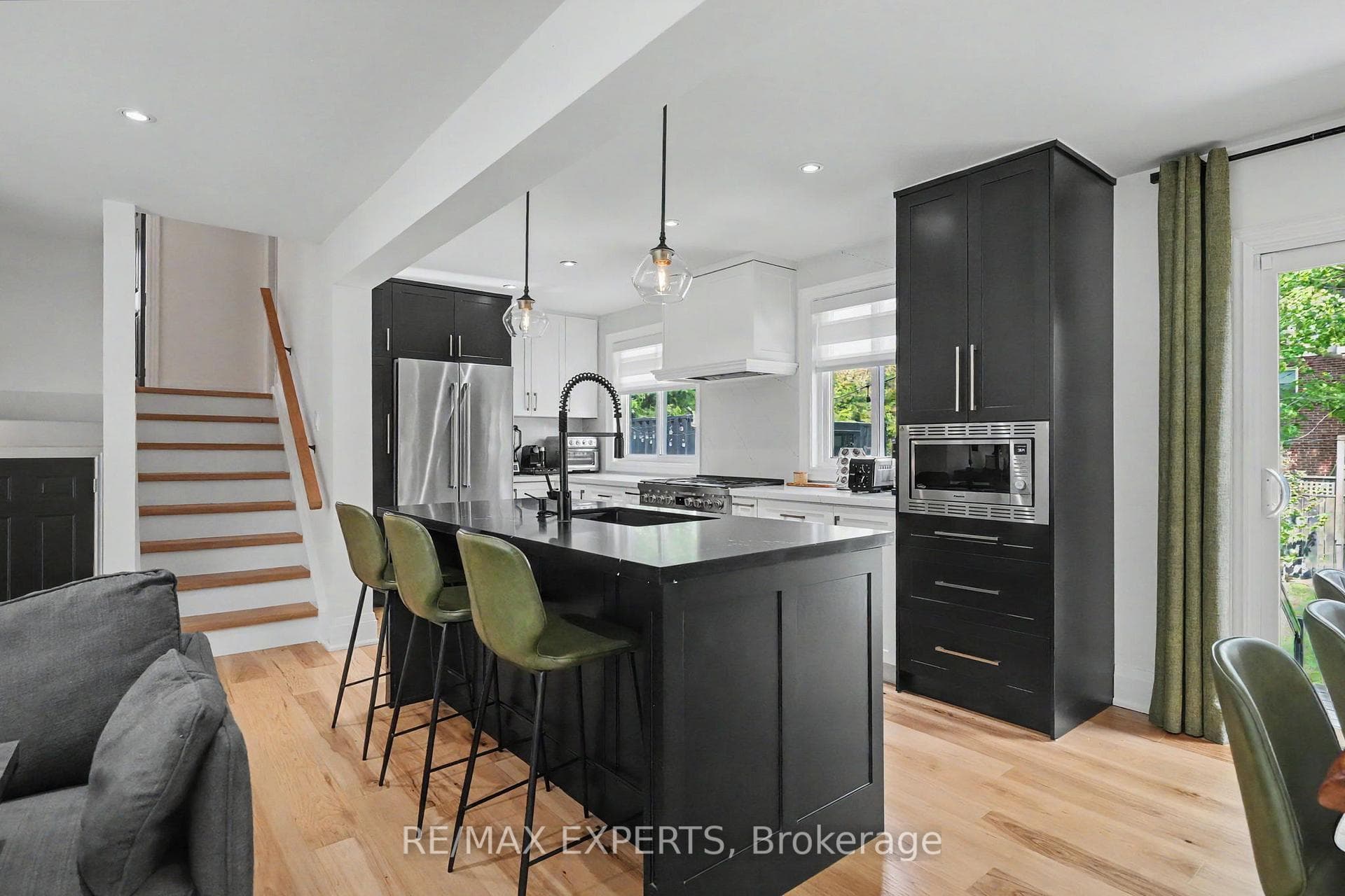 21 Bigwin Drive photo 16
