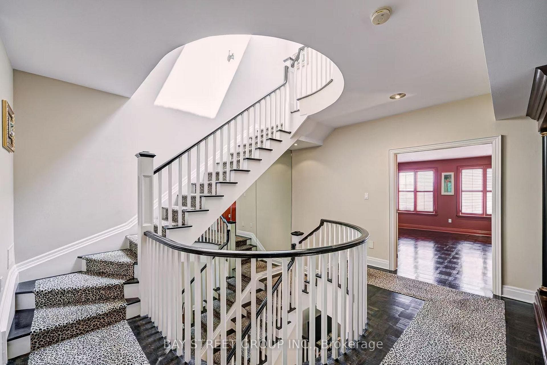 529 Davenport Road photo 14