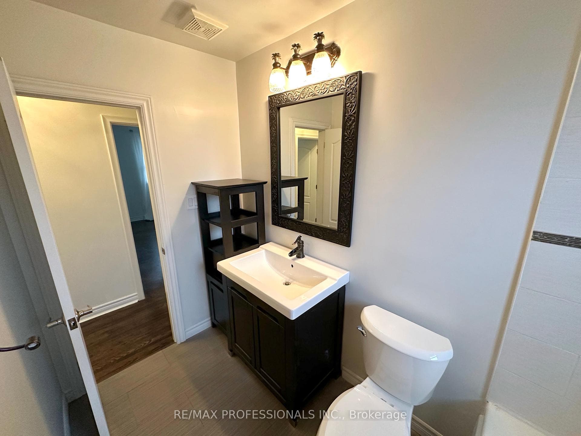 34 Cynthia Road Unit main photo 13