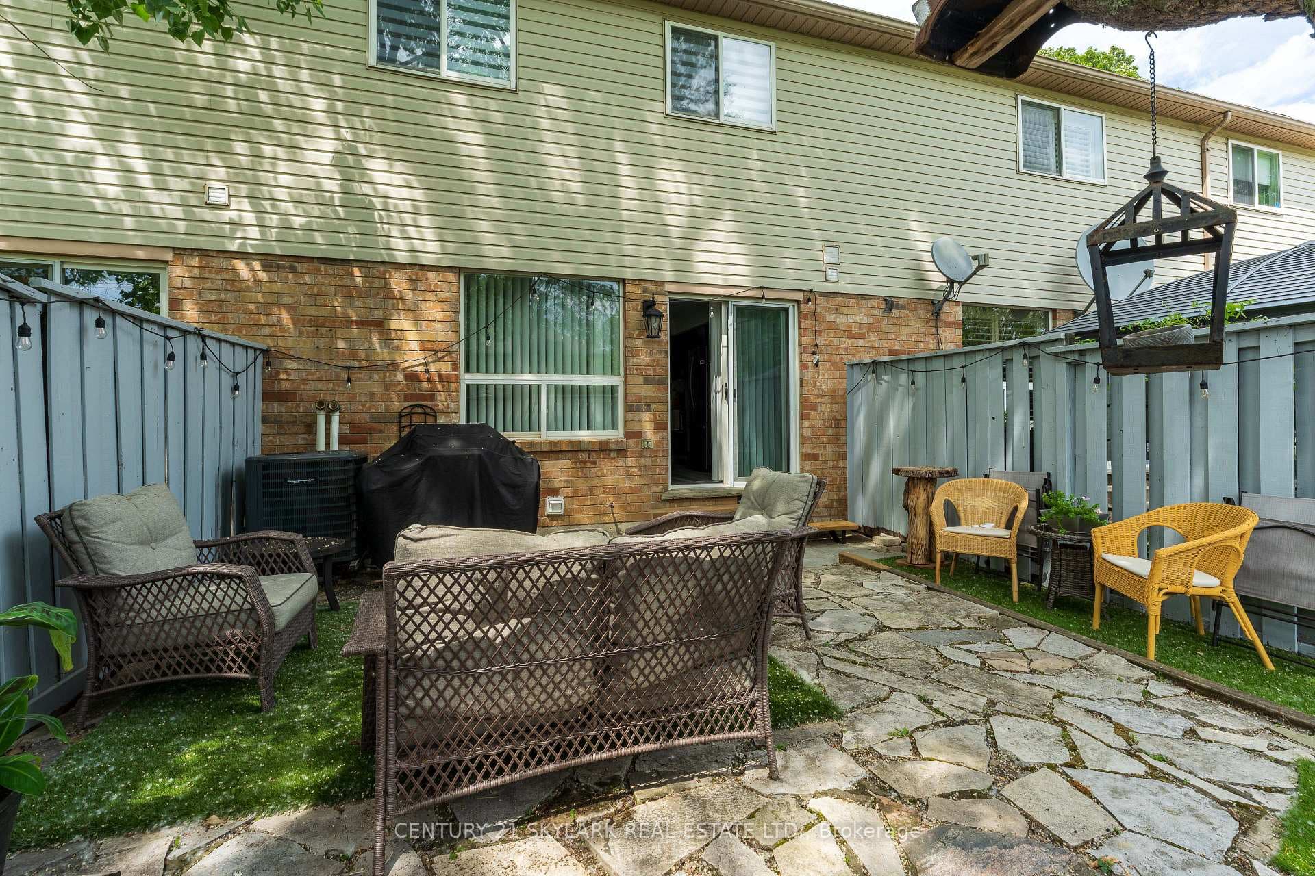 10 Cadham Boulevard Unit 18 photo 41