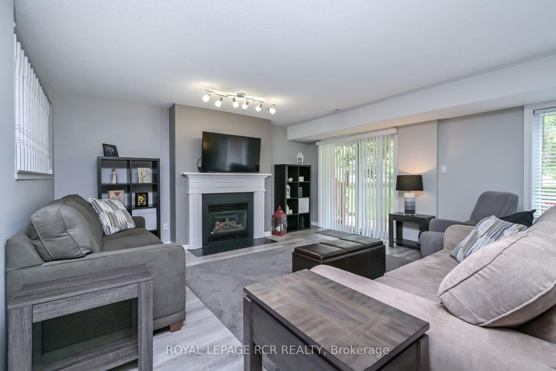 114 Green Briar Road photo 23