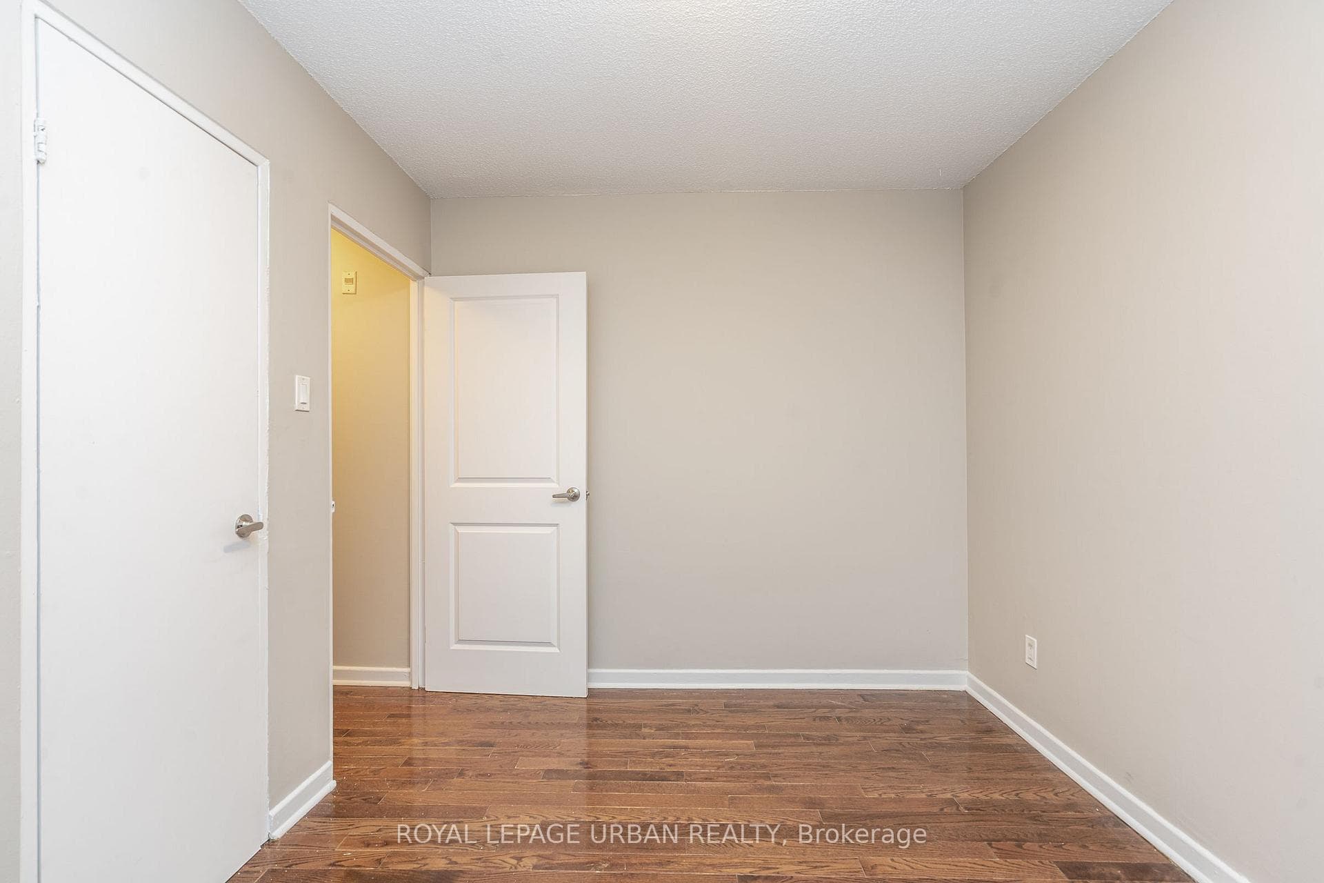 56 Maitland Street Unit 303 photo 4