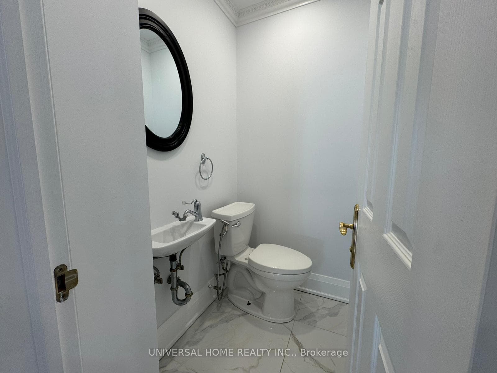 21 Heathcote Avenue photo 6