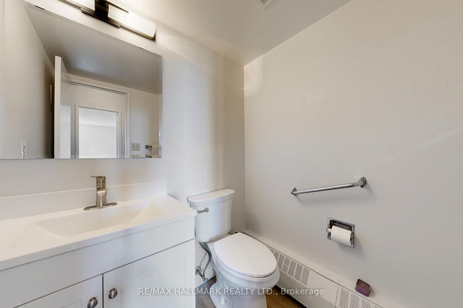 3300 Don Mills Rd Road Unit 1802 photo 11
