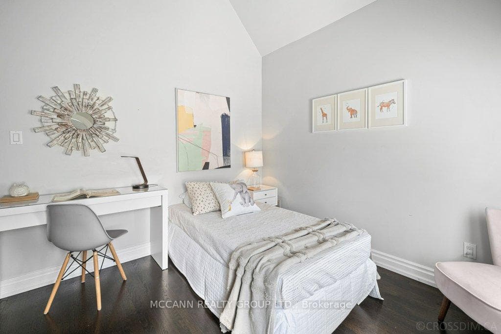 72 Keewatin Avenue photo 31