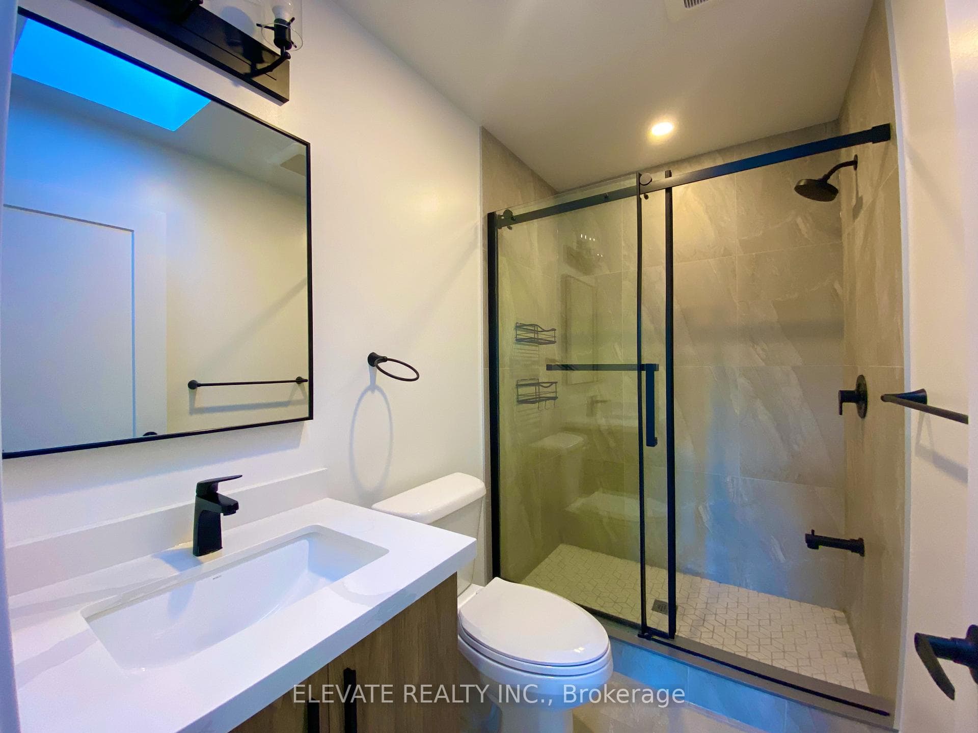 202 Glebemount Avenue photo 12