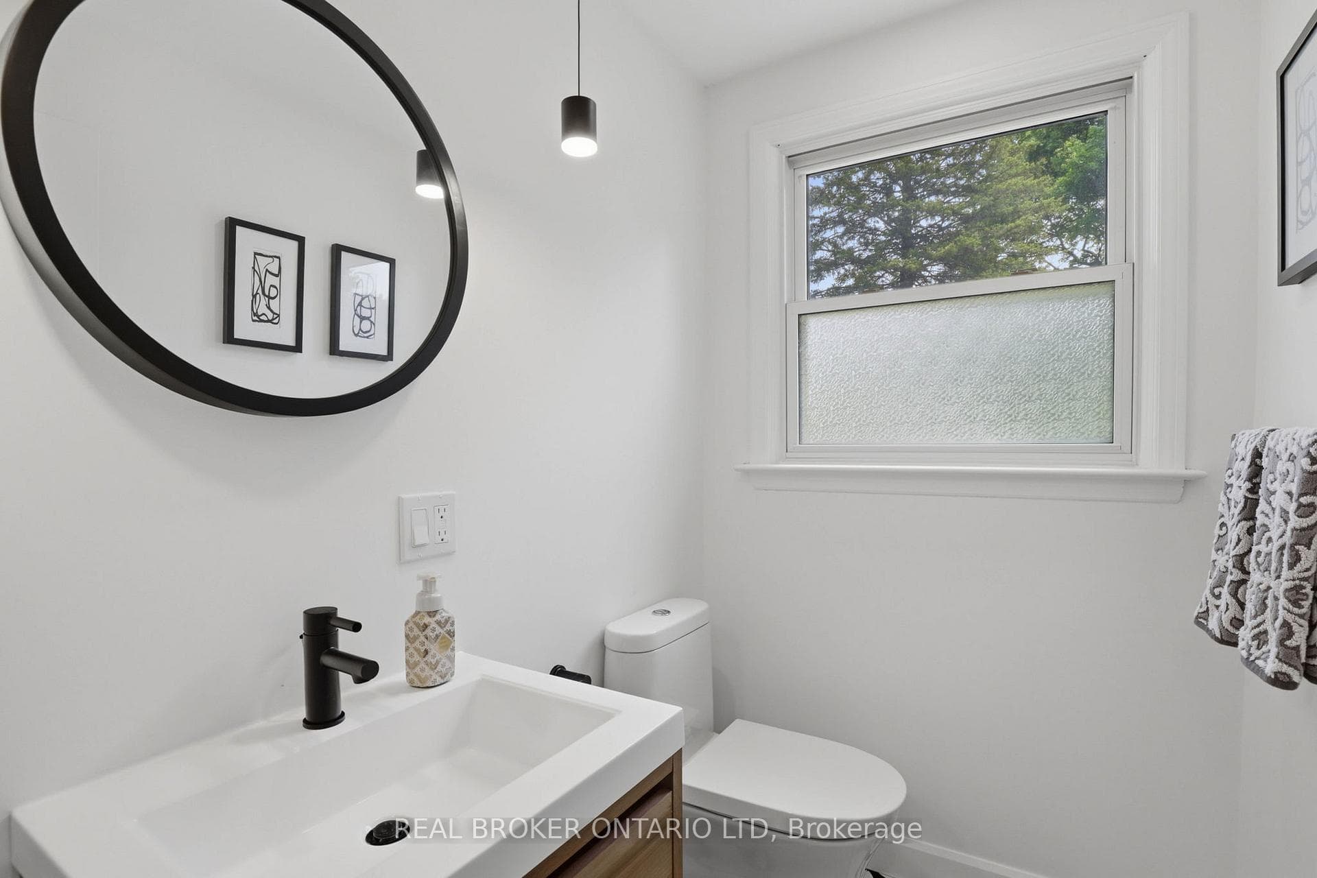 196 Wychwood Park photo 13