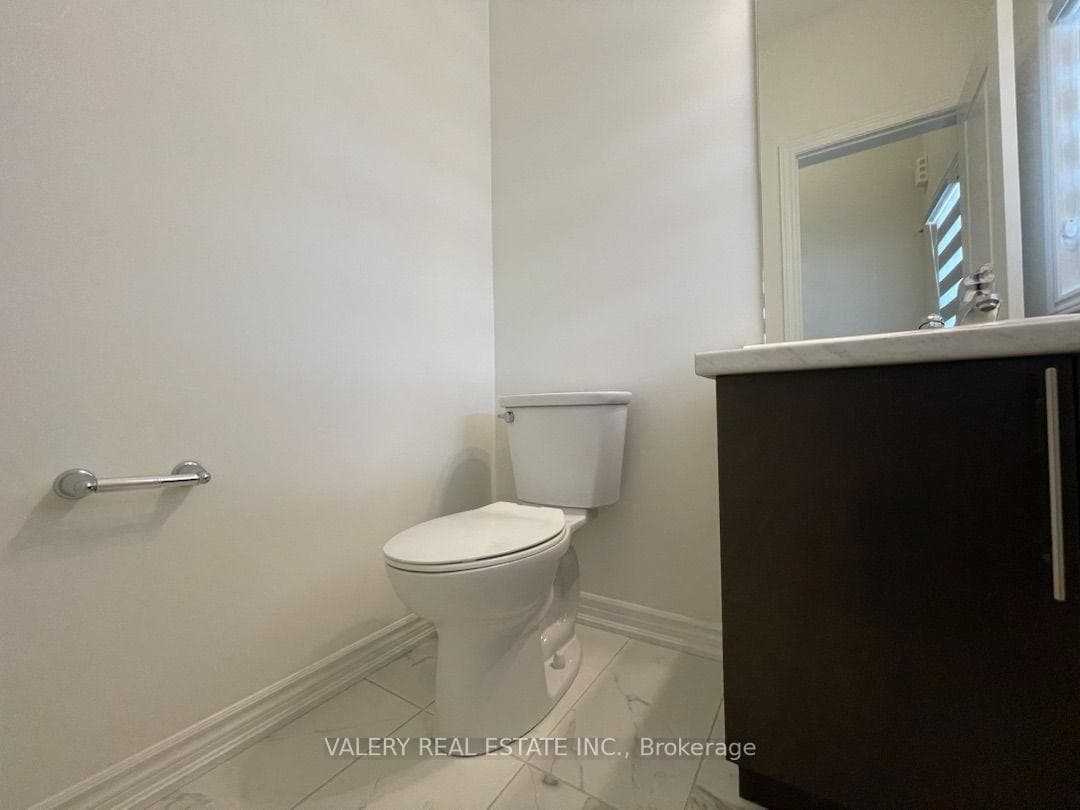 27 Mckernan Ave Avenue photo 20