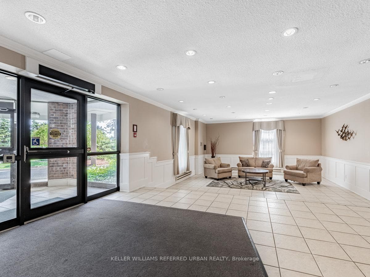 3025 Queen Frederica Drive Unit 1007 photo 4