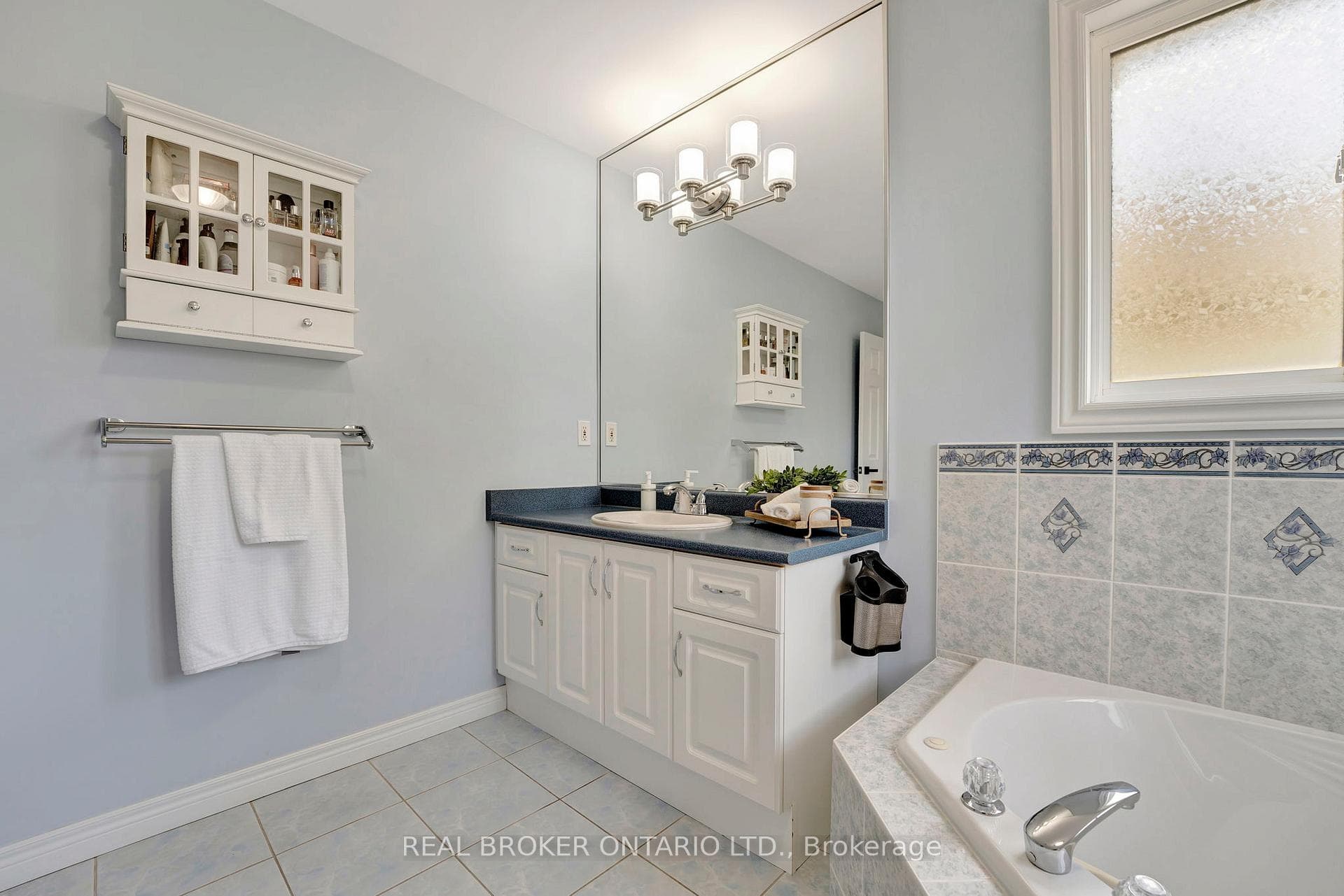 35 Dubrick Crescent photo 24