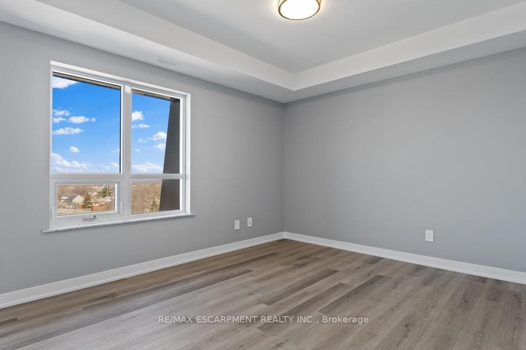 5002 King Street Unit 402 photo 21