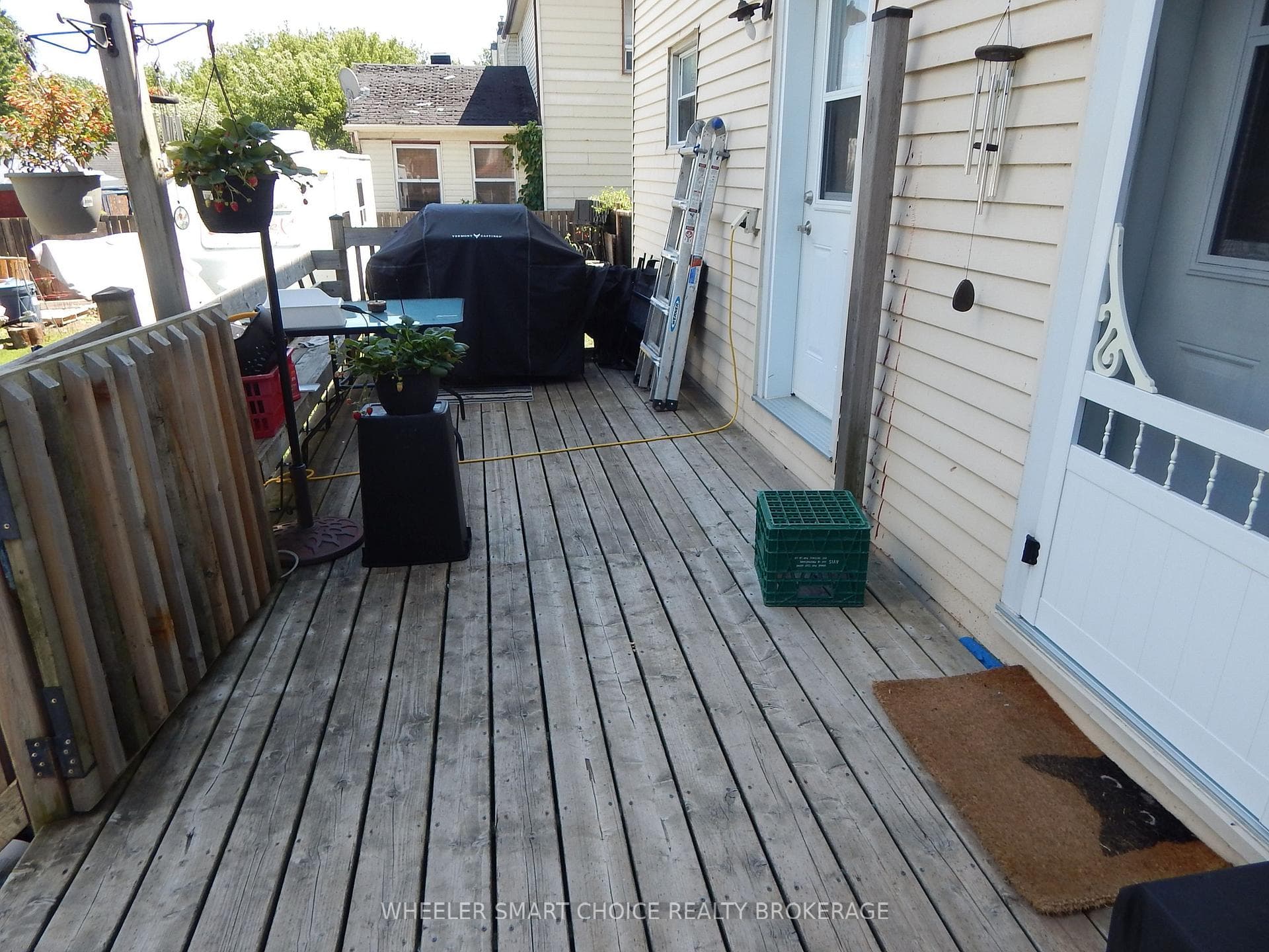 327-329 Brookdale Avenue photo 4