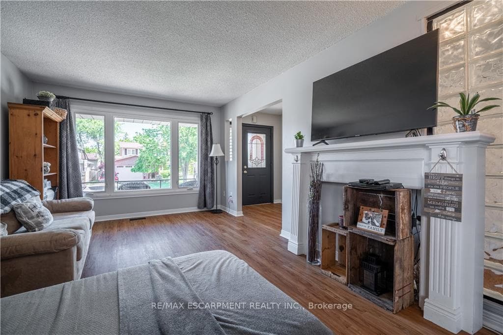 3 Novoco Drive photo 5