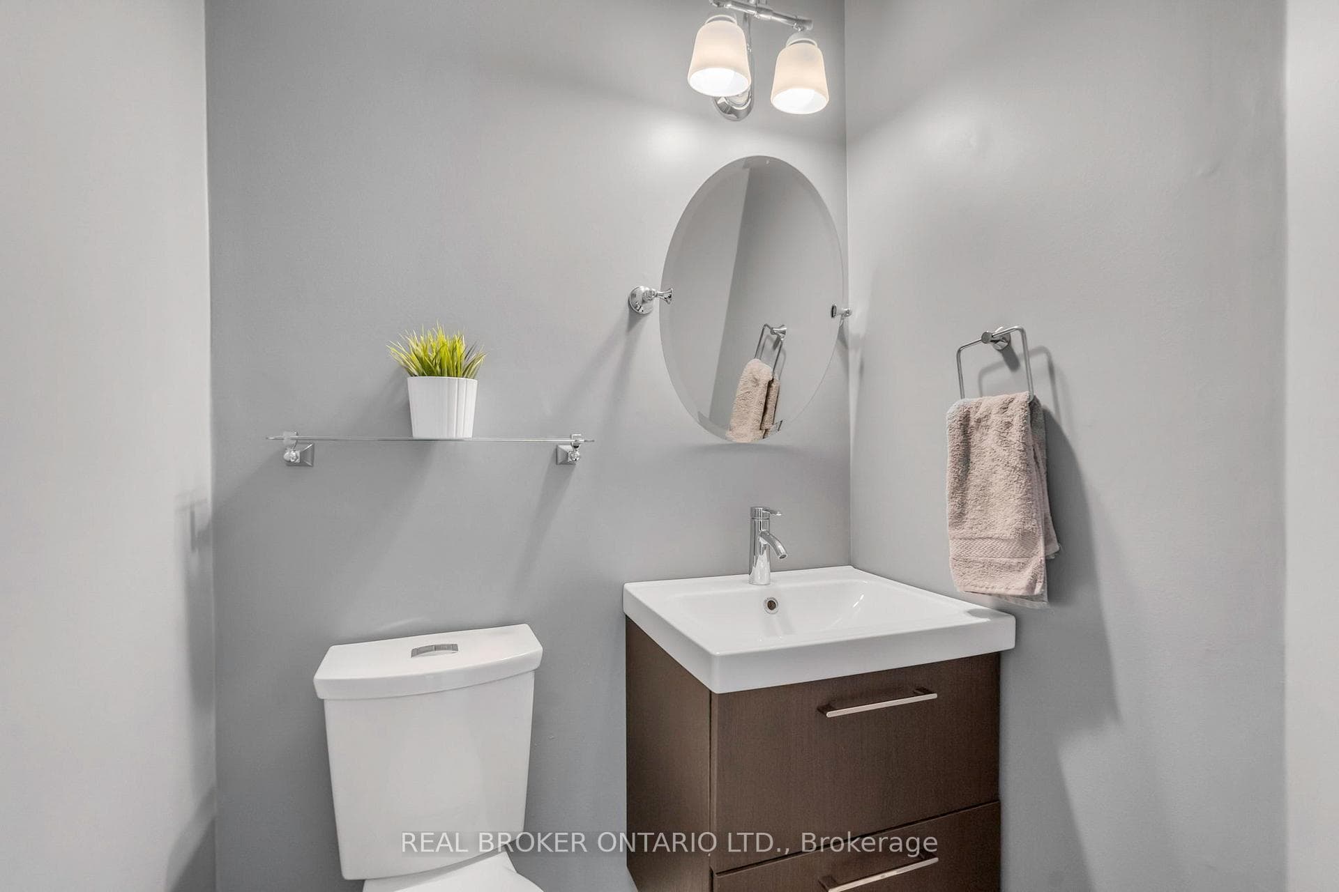 40 Montcalm Place photo 14