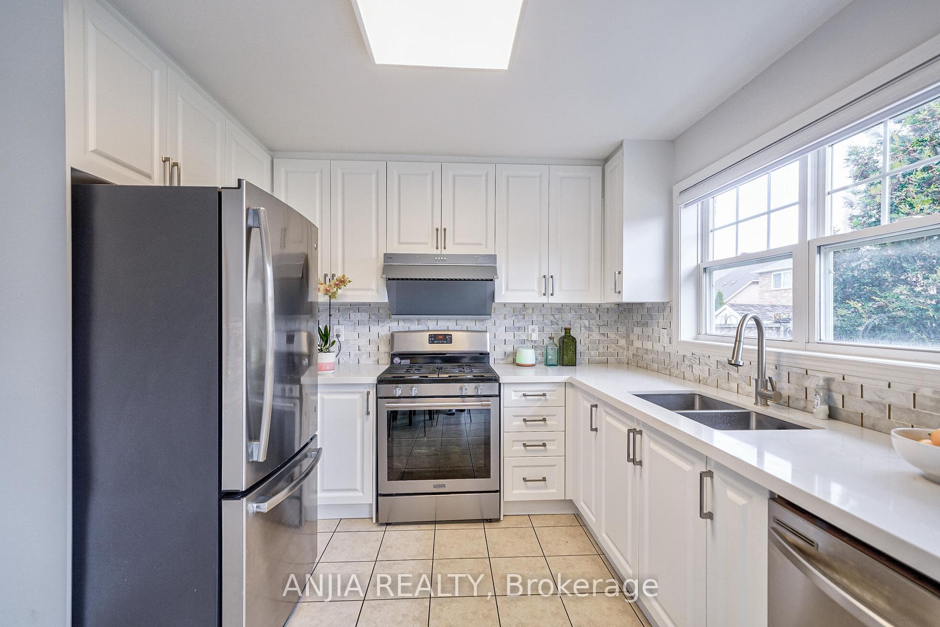 33 Landsdown Crescent photo 16