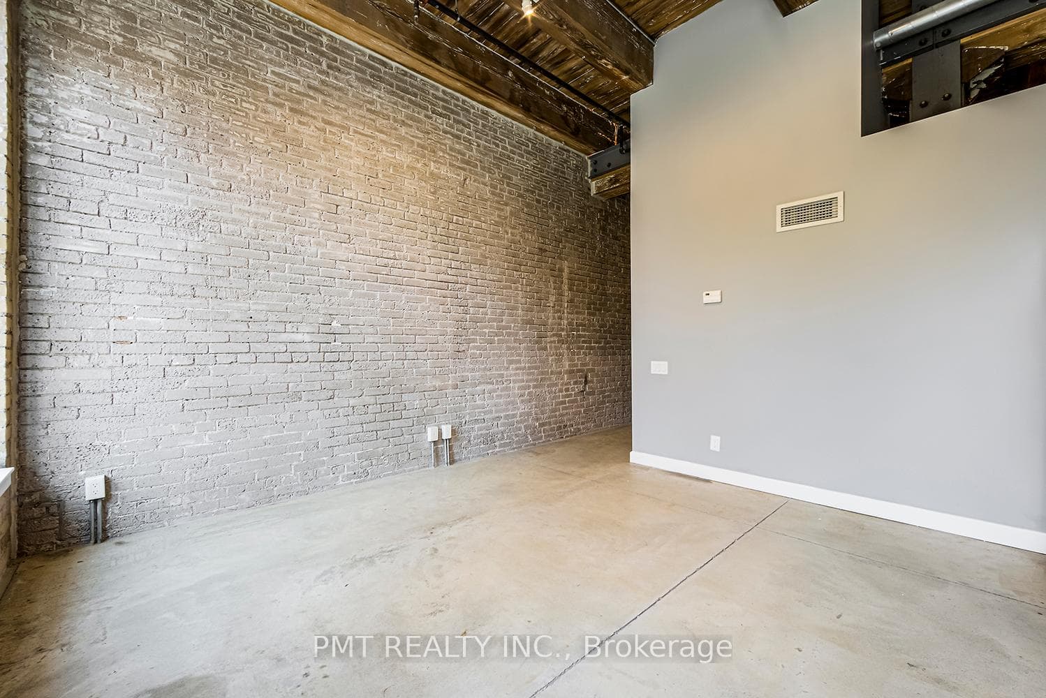 363 Sorauren Avenue Unit 211 photo 22