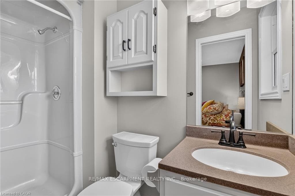 952 Robinson Road photo 23