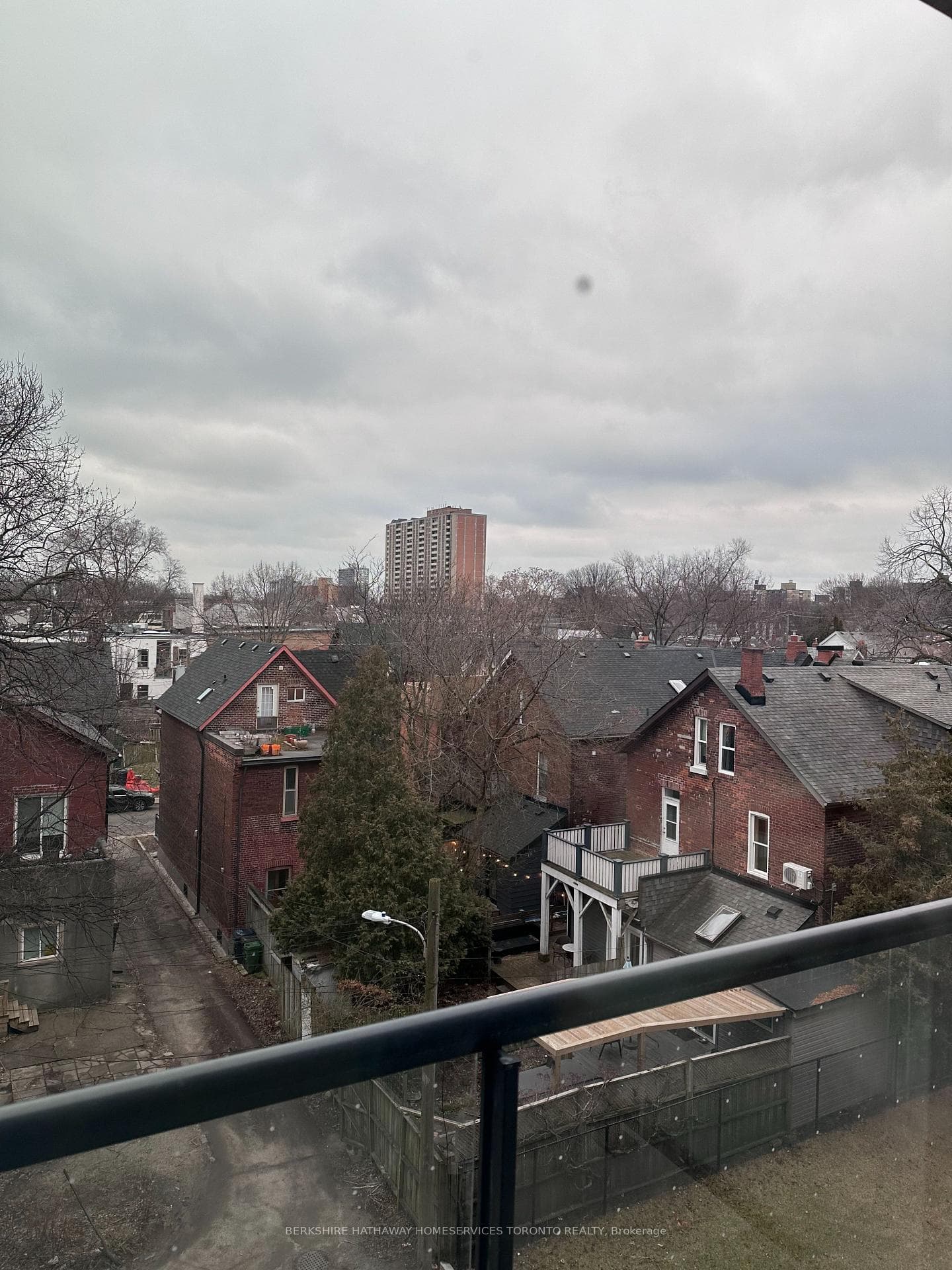 57 Brock Avenue Unit 417 photo 16
