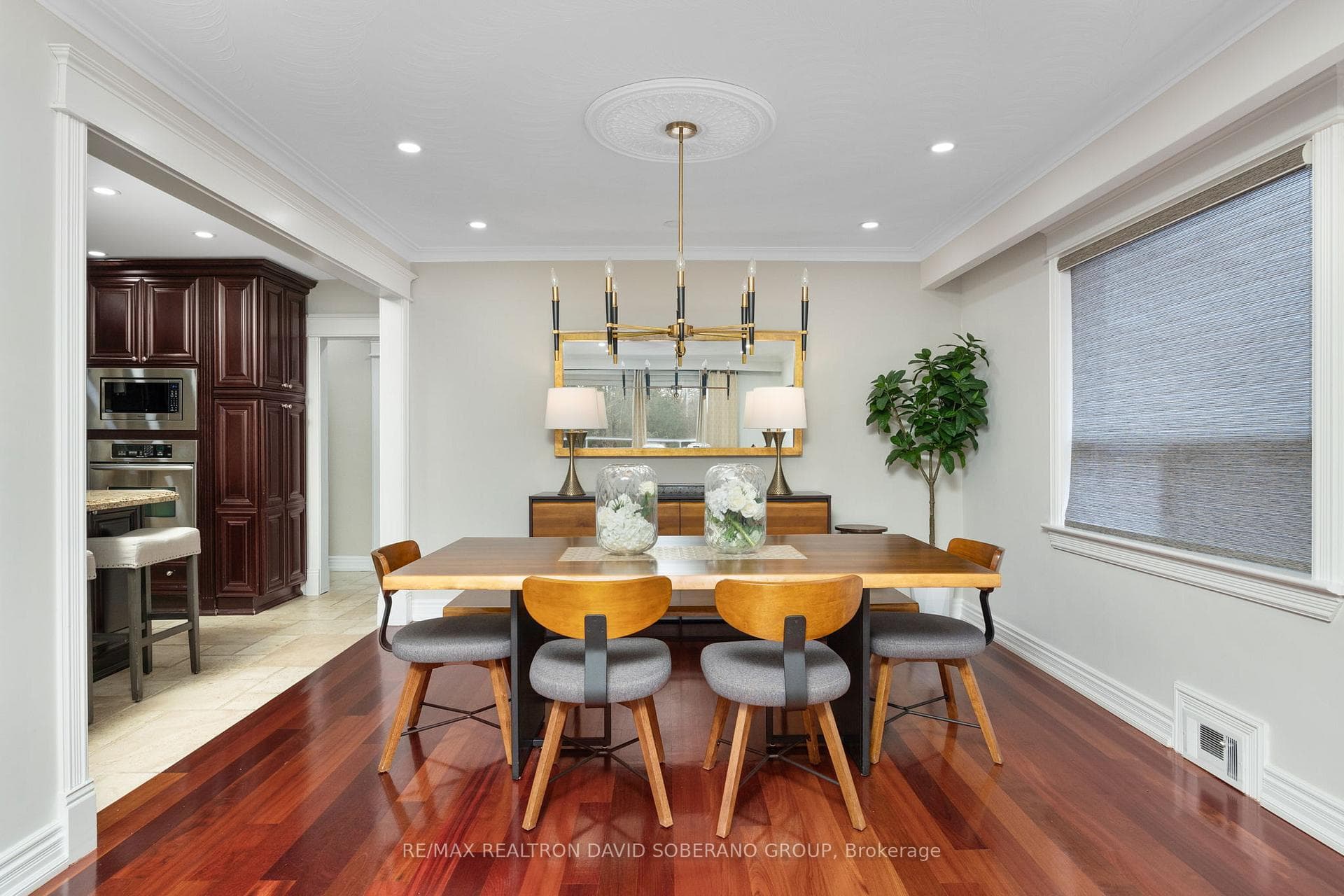 9 Brett Avenue photo 6