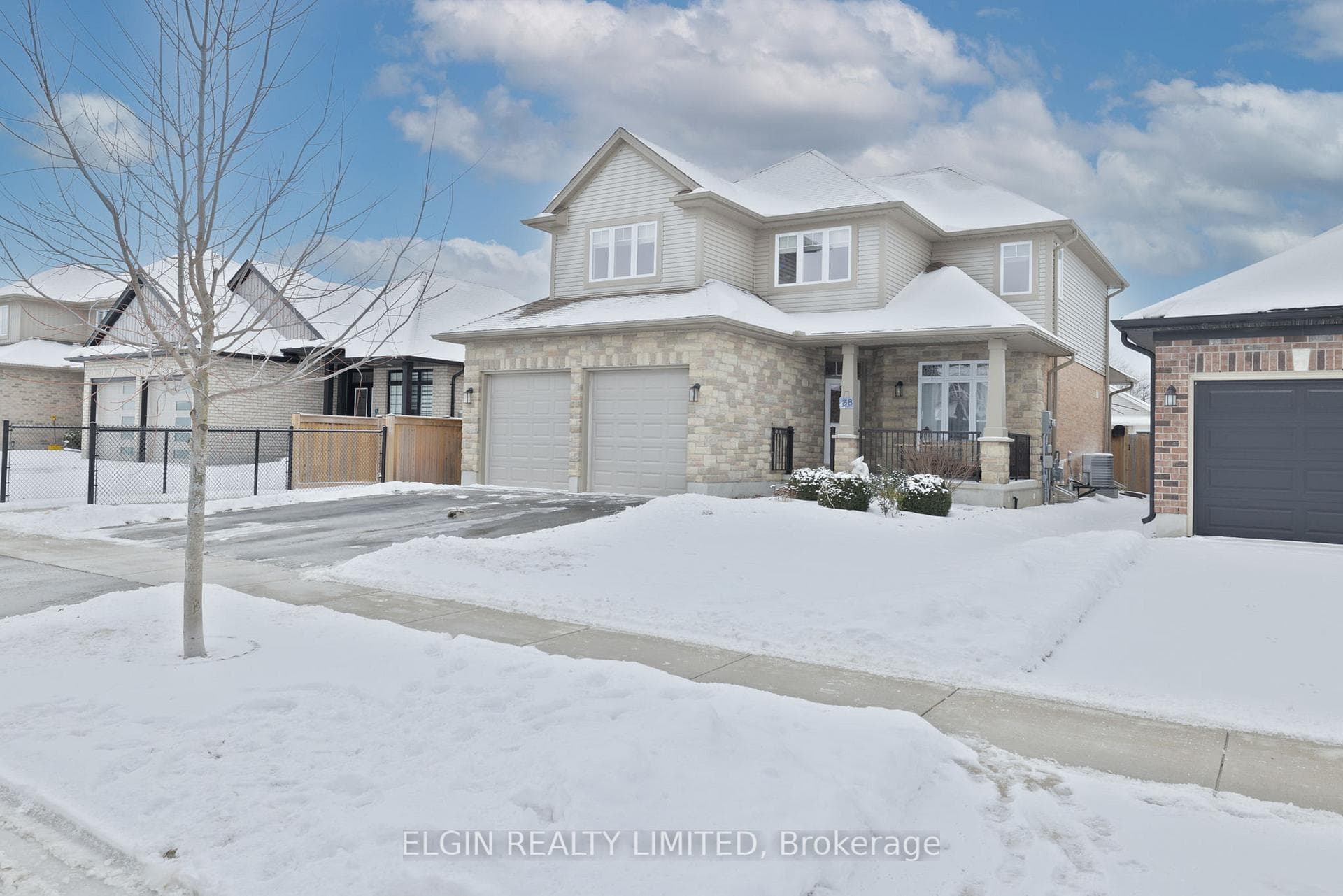 38 Ashberry Place photo 2