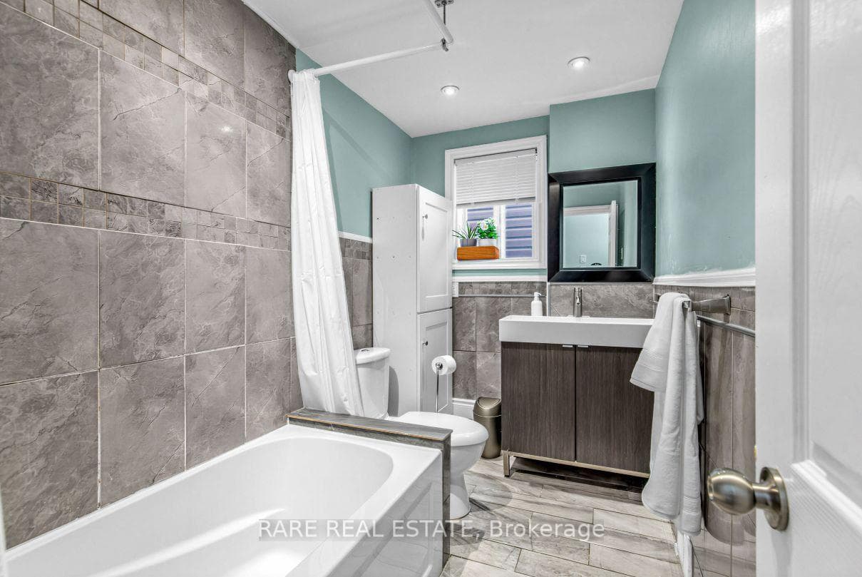 18 Earlscourt Avenue photo 28