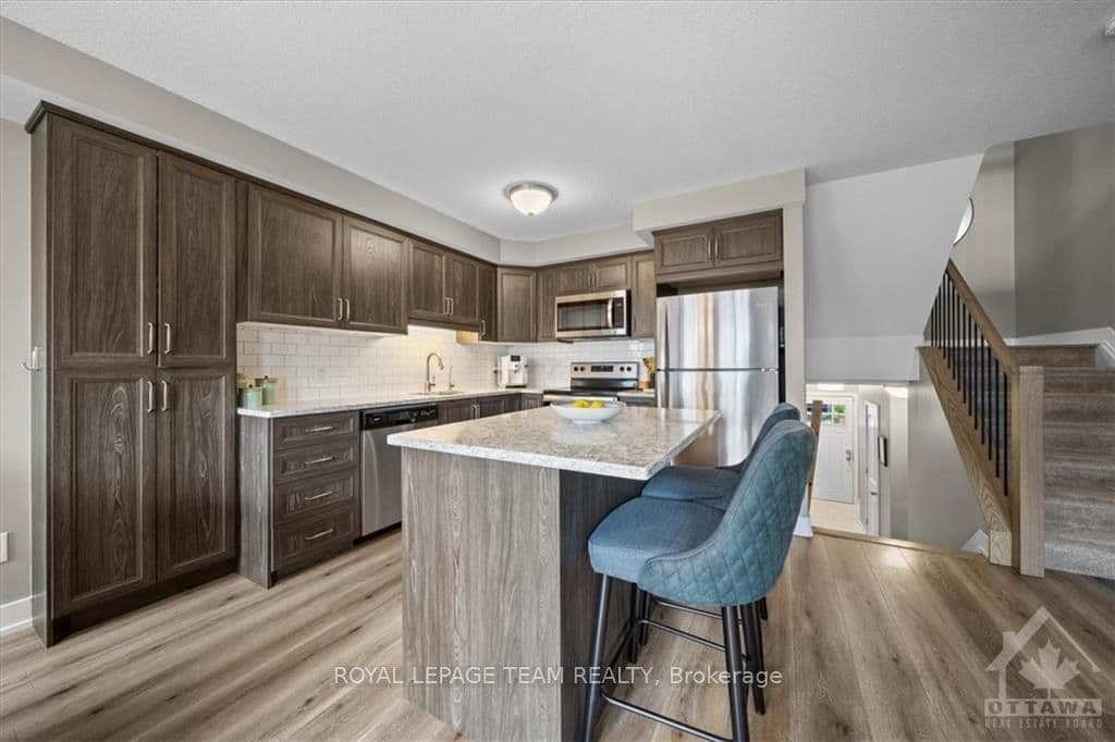 9 STAPLES Boulevard photo 8