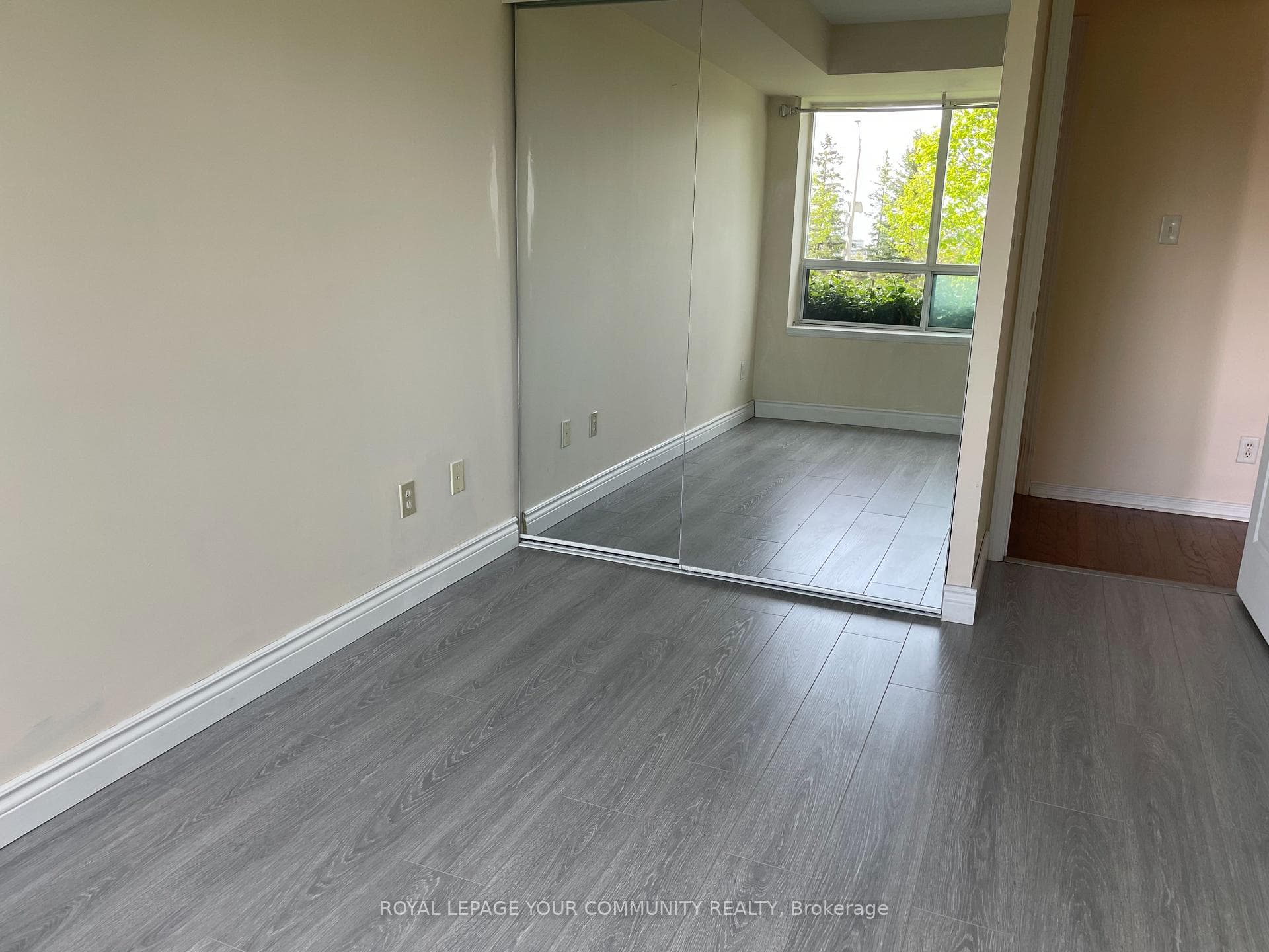 39 Oneida Crescent Unit 321 photo 29