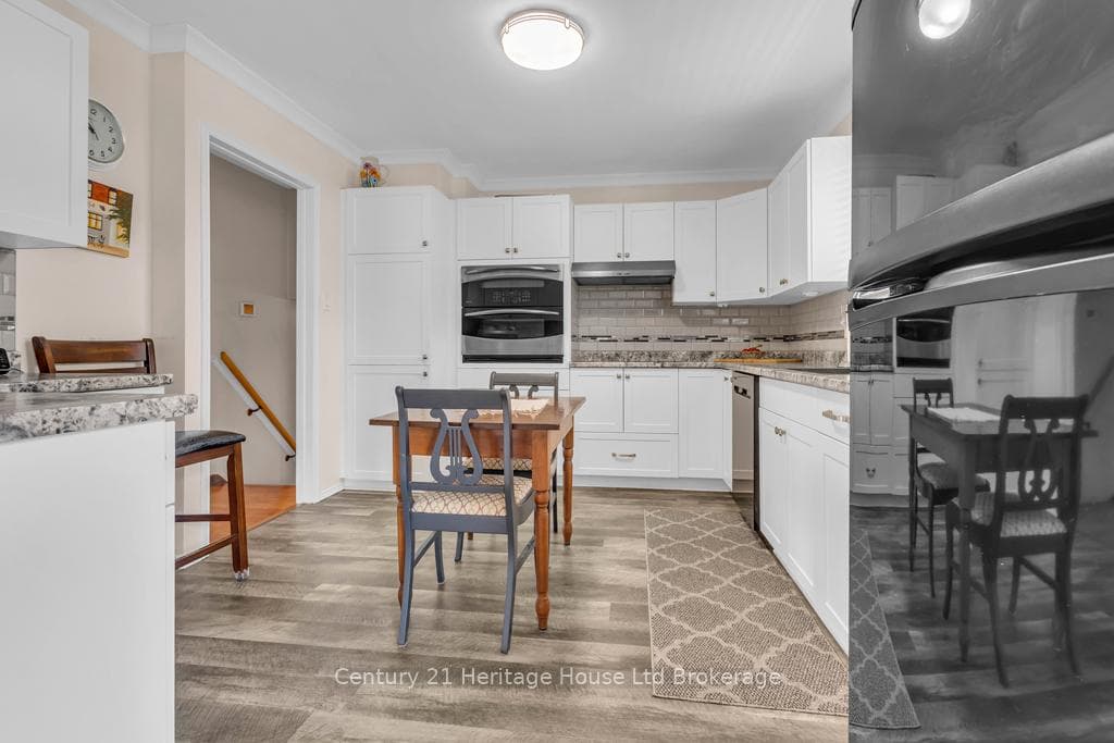 Updated Kitchen with built-in appliances