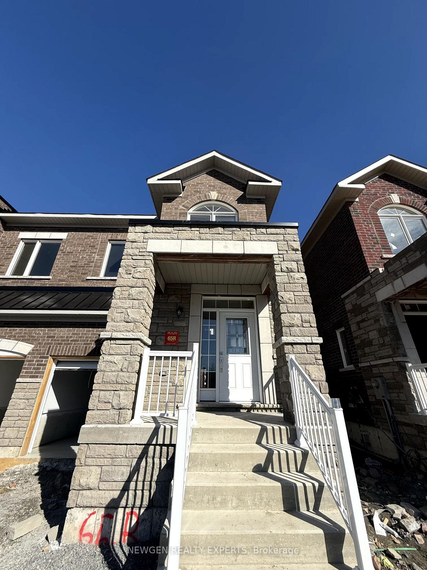 168 Seguin Street photo 41