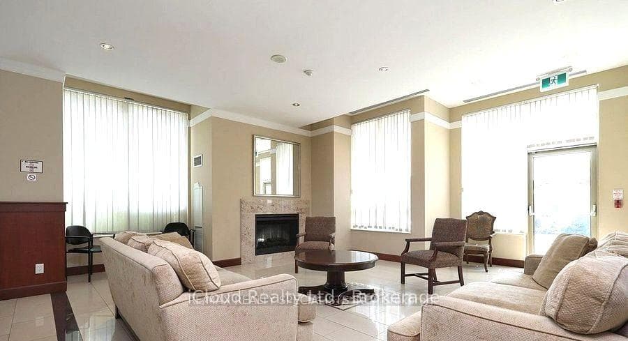 1359 Rathburn Road Unit 408 photo 12