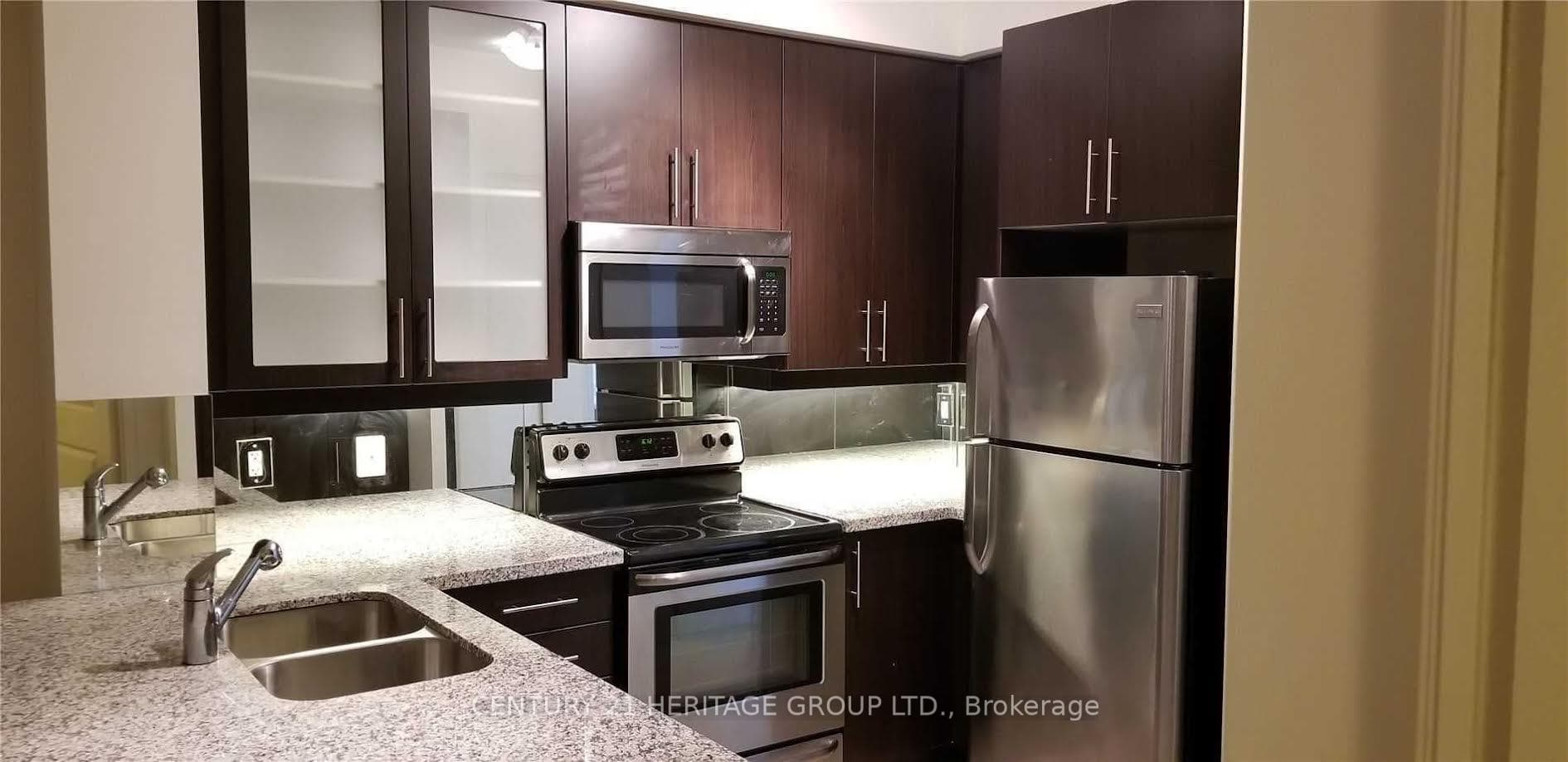 131 Upper Duke Crescent Unit 805 photo 1