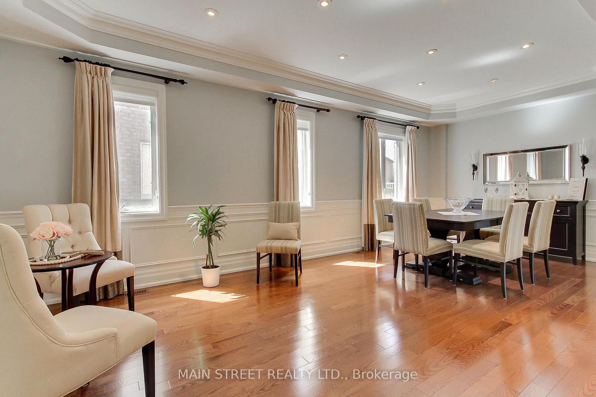 14 Reginald Lamb Crescent photo 9