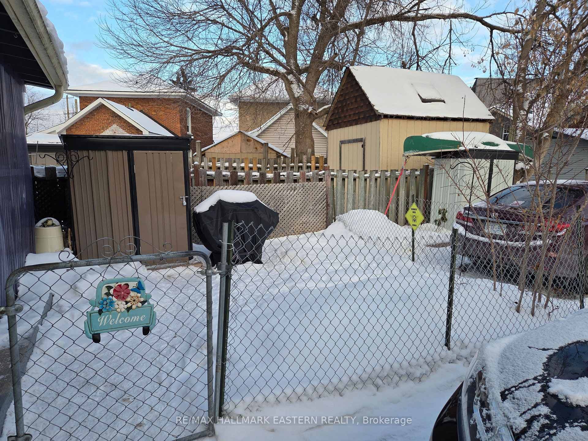 870 George Street photo 22