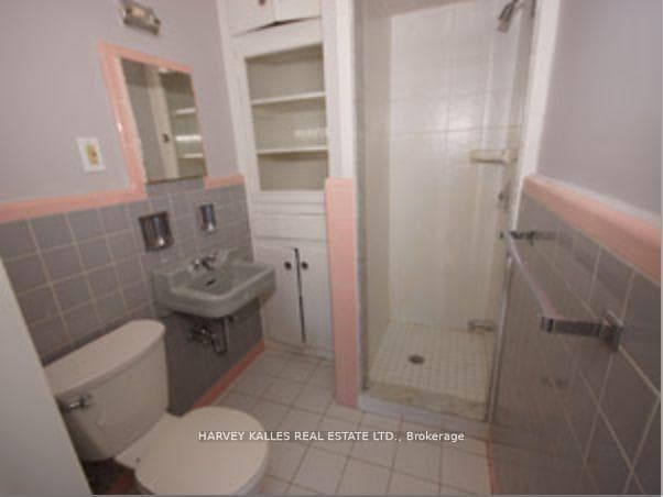 6 Croydon Road Unit 4 photo 12